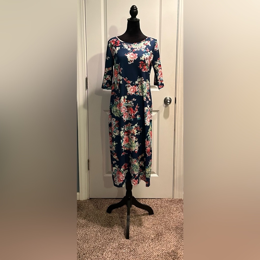 Large Dress. Never worn.